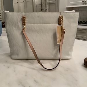 MICHAEL KORS PATENT LEATHER LOGO TOTE NWT